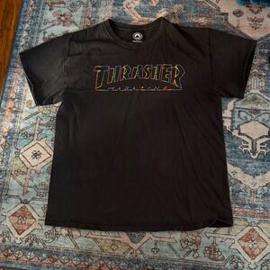 3/$25 🔥 🌈 Thrasher Rainbow Logo Graphic Tee Black Streetwear Unisex